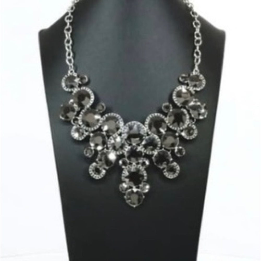 Gorgeous hematite necklace with free matching earrings